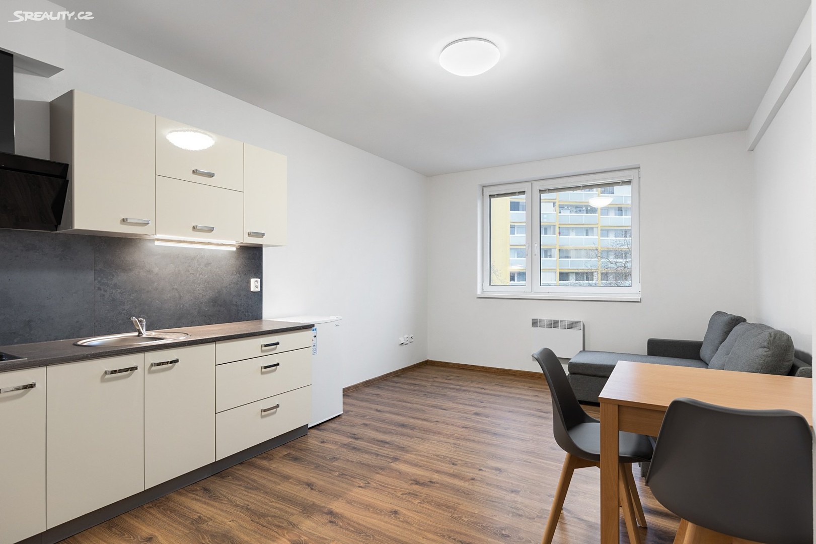 Pronájem bytu 1+kk 23 m², Kukelská, Praha 9 - Hloubětín