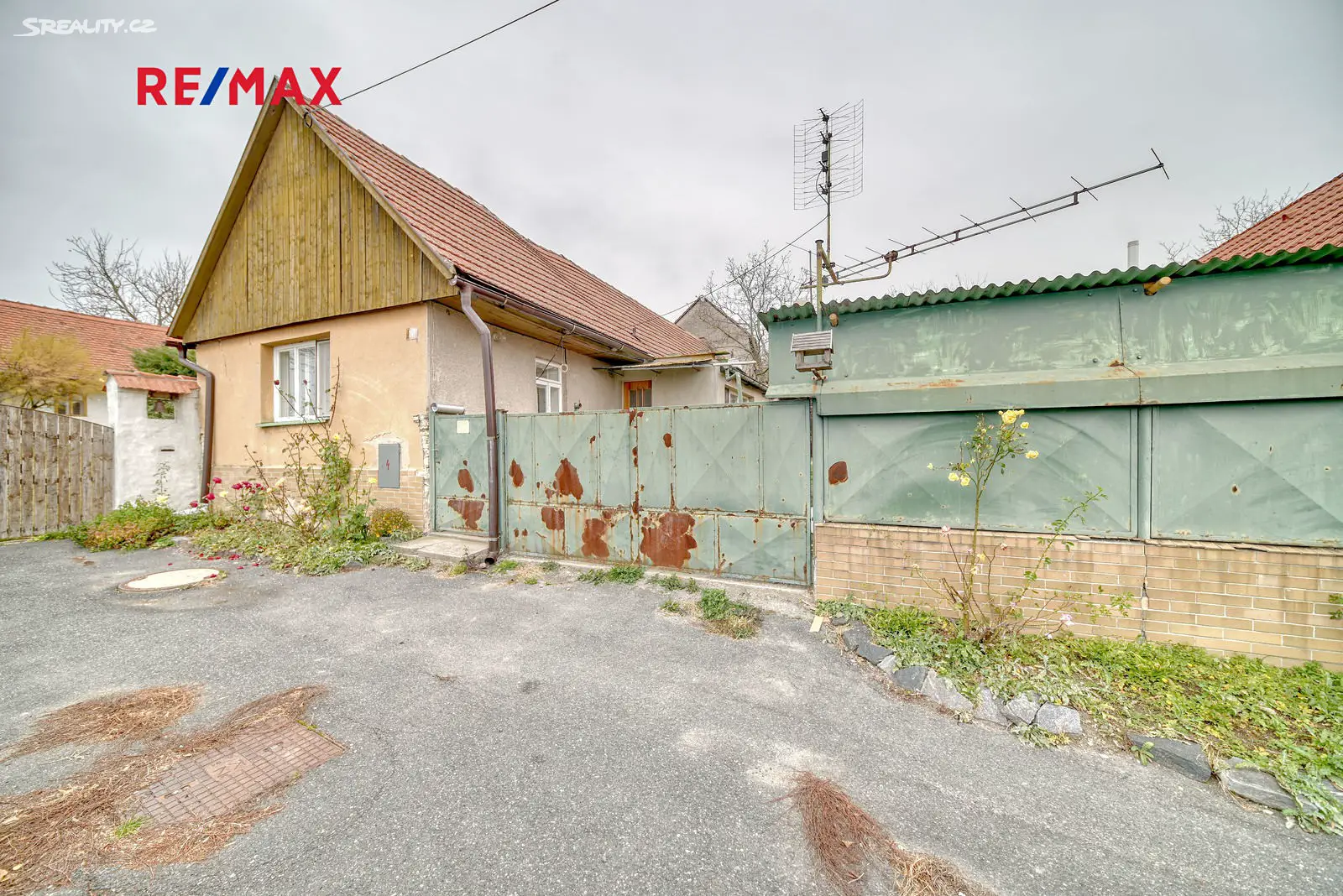 Prodej  rodinného domu 80 m², pozemek 406 m², Činěves, okres Nymburk