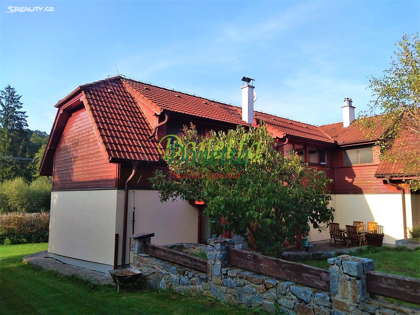 Prodej  rodinného domu 290 m², pozemek 2 765 m², Benešov nad Černou - Dluhoště, okres Český Krumlov