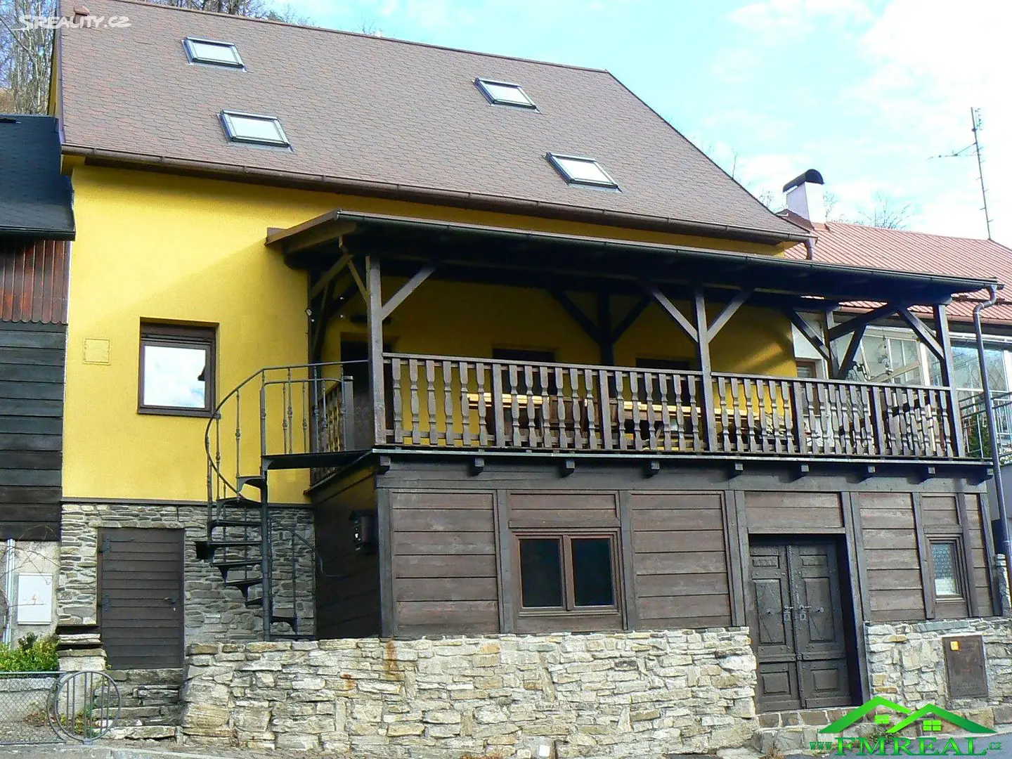 Prodej  rodinného domu 360 m², pozemek 137 m², Zauličí, Štramberk