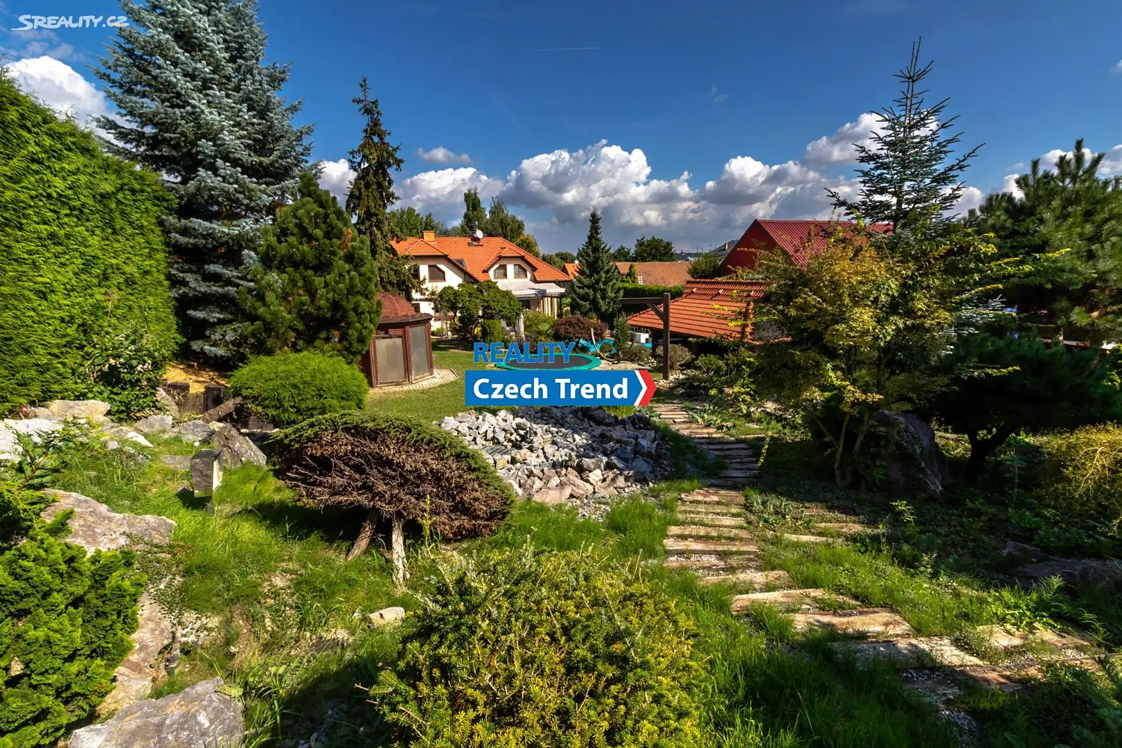Prodej  vily 474 m², pozemek 6 374 m², Tršice - Hostkovice, okres Olomouc