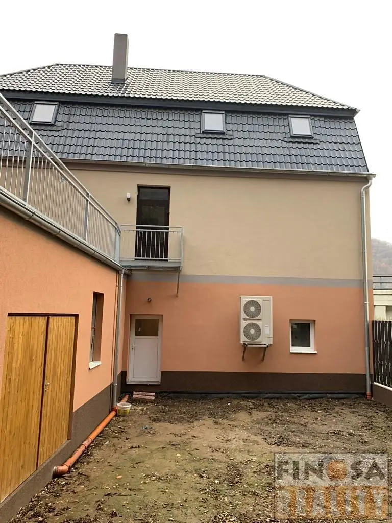 Prodej  vícegeneračního domu 340 m², pozemek 272 m², Povrly - Roztoky, okres Ústí nad Labem