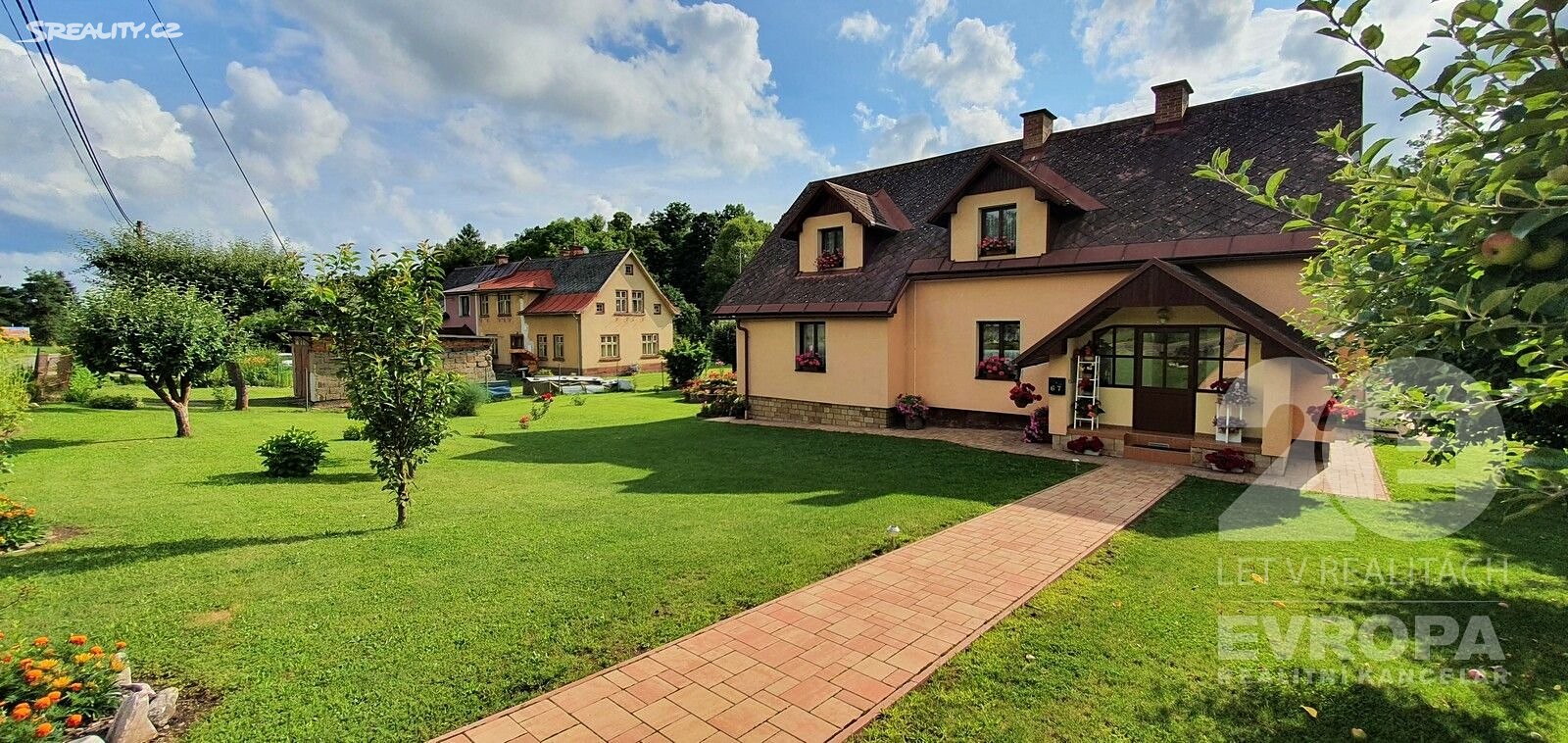 Prodej  rodinného domu 263 m², pozemek 1 985 m², Dolní Lánov, okres Trutnov