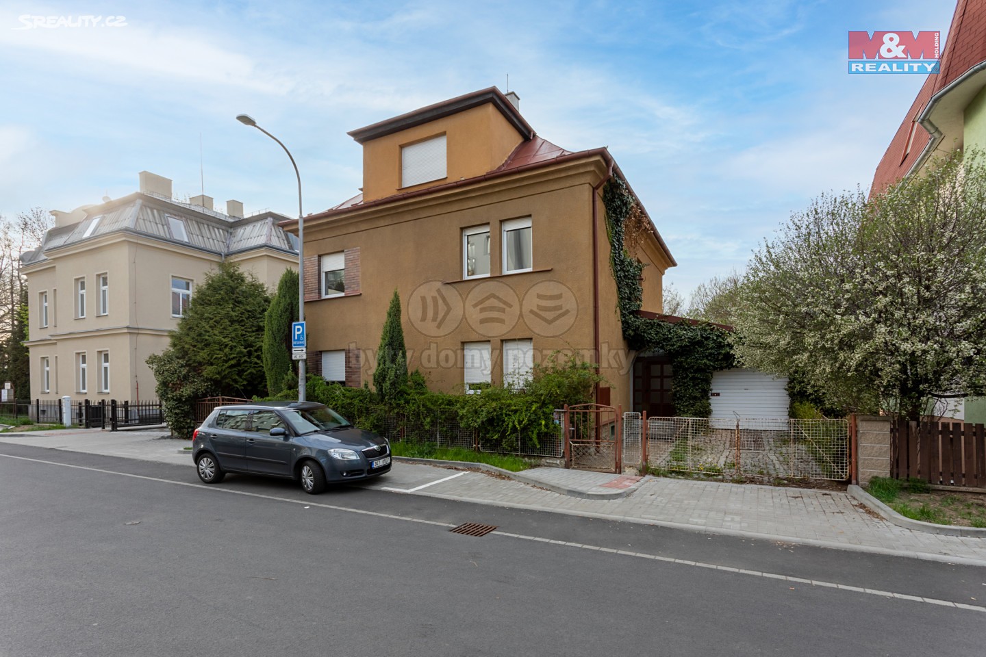 Prodej  rodinného domu 352 m², pozemek 993 m², Sokolov