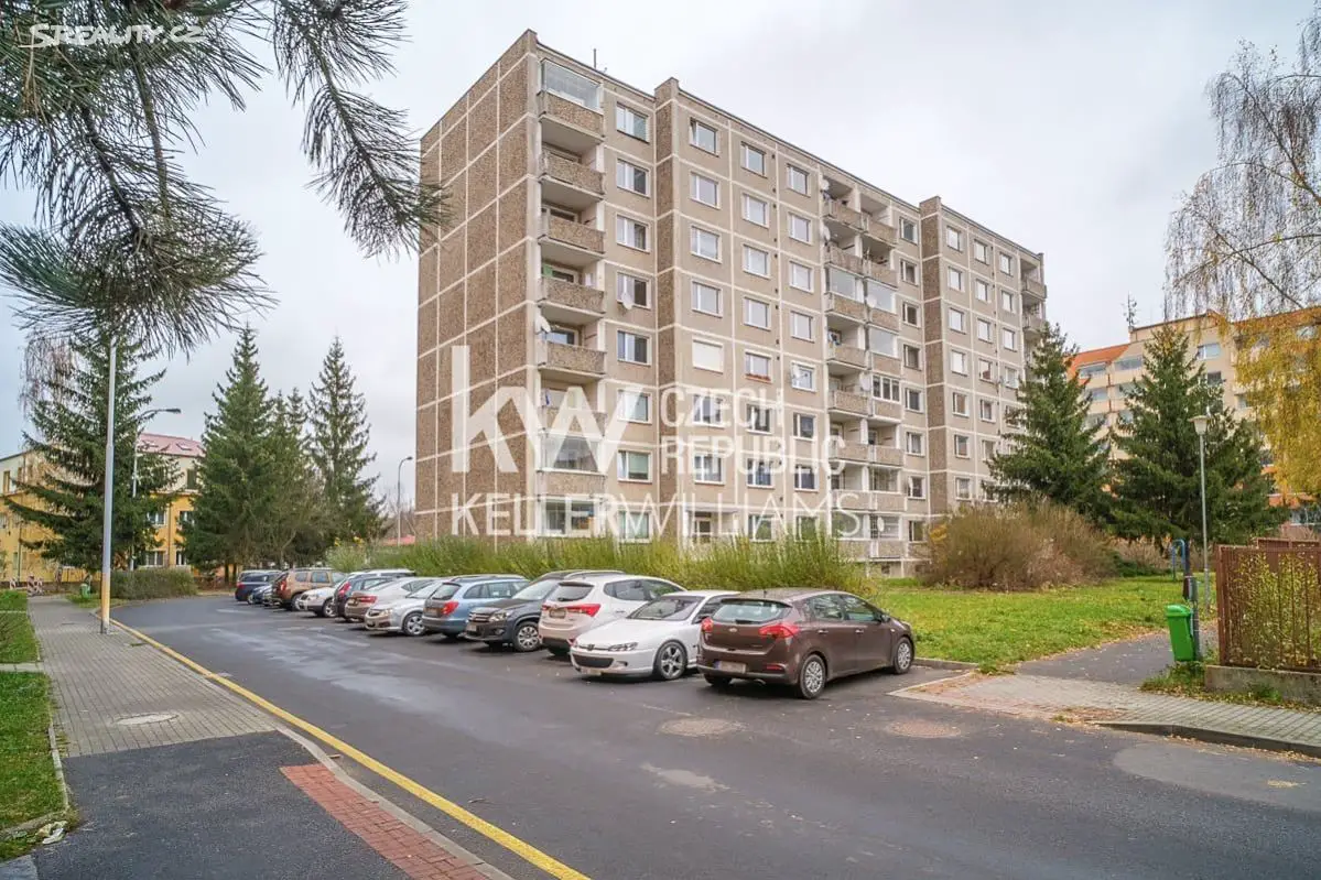 Prodej bytu 3+1 72 m², Konečná, Karlovy Vary - Rybáře