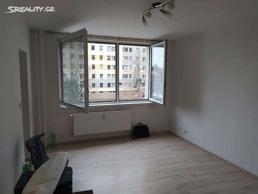 Pronájem bytu 1+1 30 m², Kahovská, Praha 4 - Chodov