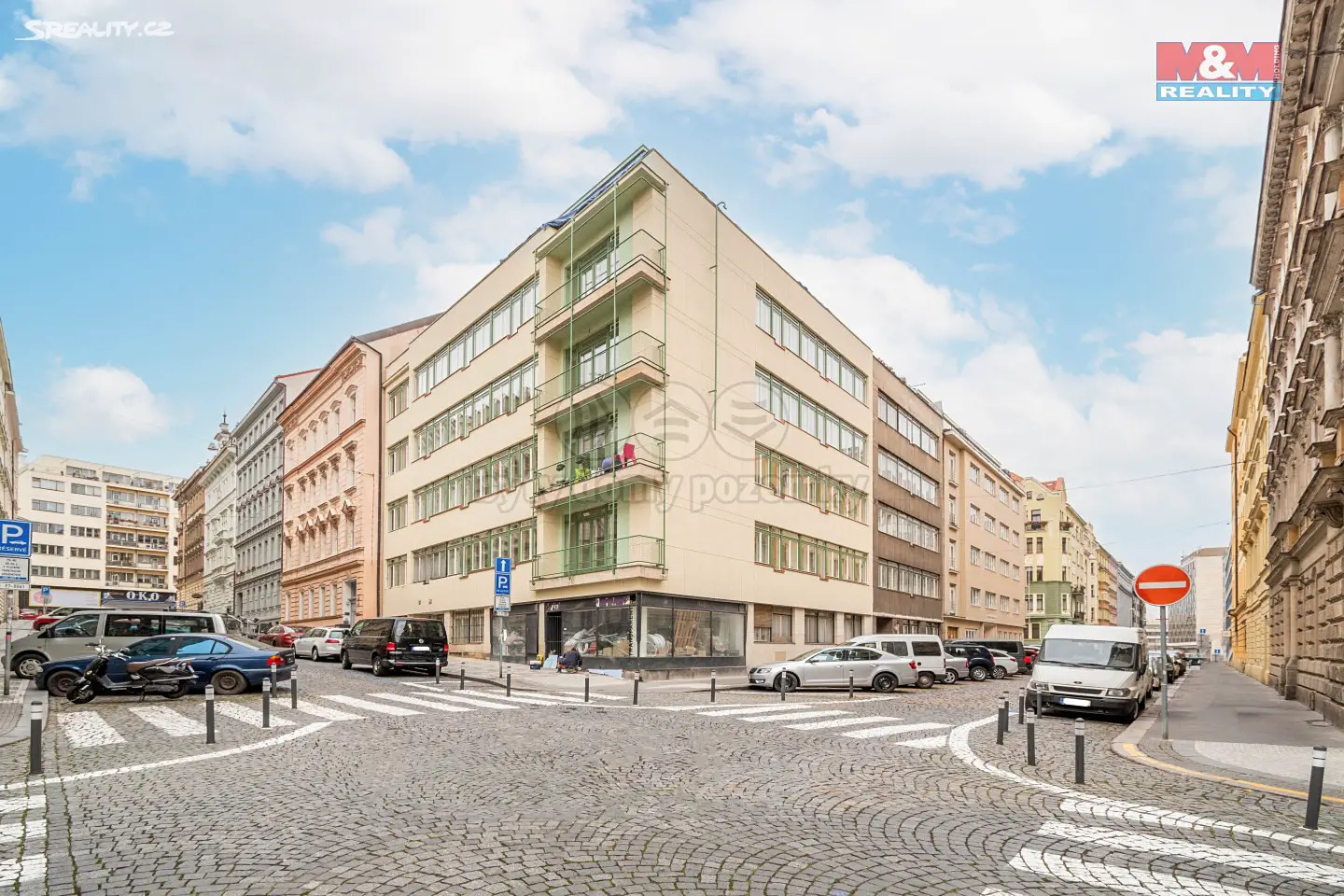 Prodej bytu 1+kk 20 m², Pplk. Sochora, Praha 7 - Holešovice