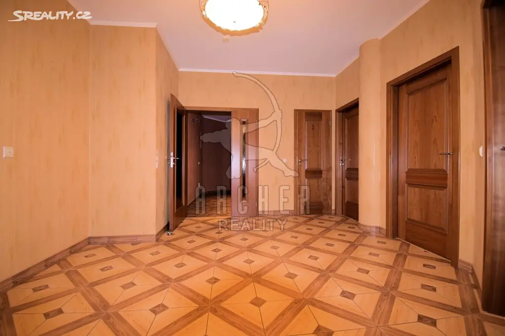 Prodej bytu 5+1 173 m², Pláničkova, Praha 6 - Veleslavín