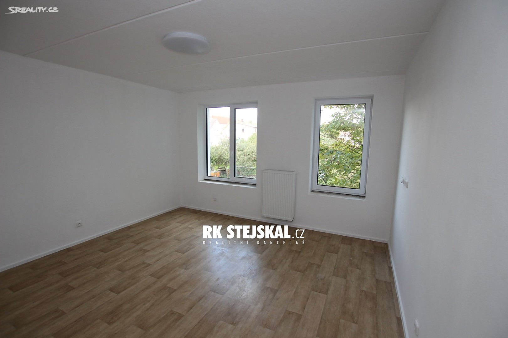 Pronájem bytu 1+kk 32 m², Týnská, Bernartice