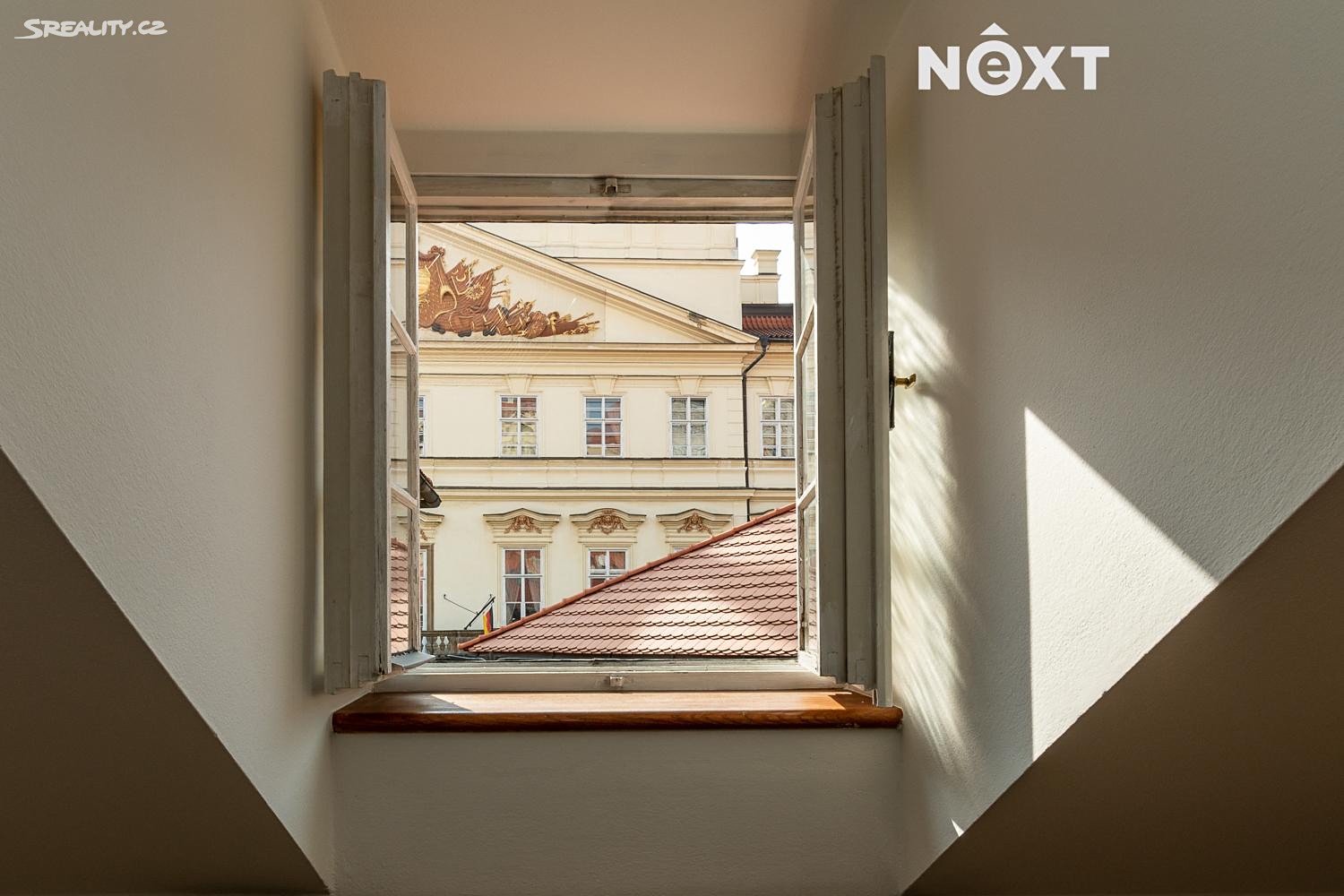 Pronájem bytu 2+1 60 m², Šporkova, Praha 1 - Malá Strana