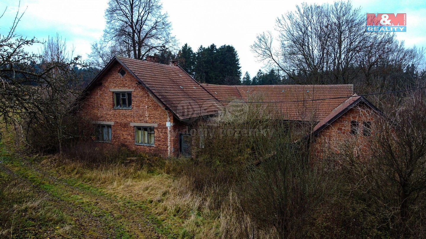 Prodej  rodinného domu 399 m², pozemek 65 000 m², Žampach - Hlavná, okres Ústí nad Orlicí