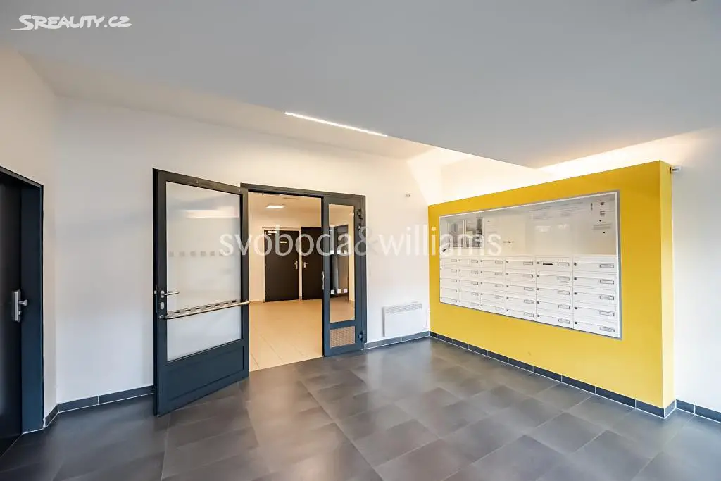 Prodej bytu 5+kk 174 m², K Vystrkovu, Praha 4 - Modřany