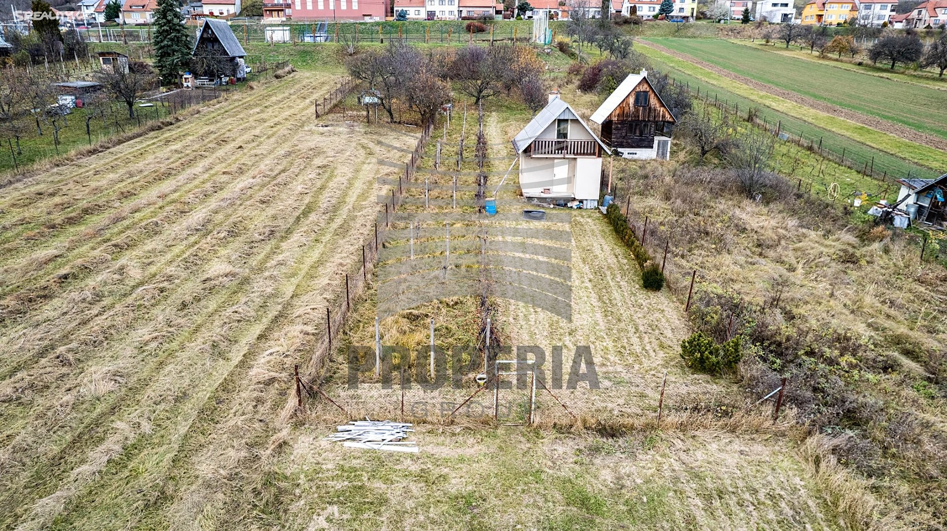 Prodej  stavebního pozemku 1 194 m², Viničné Šumice, okres Brno-venkov