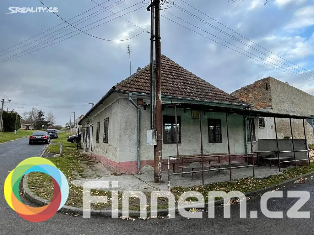 Prodej  rodinného domu 140 m², pozemek 180 m², Klobuky - Kobylníky, okres Kladno