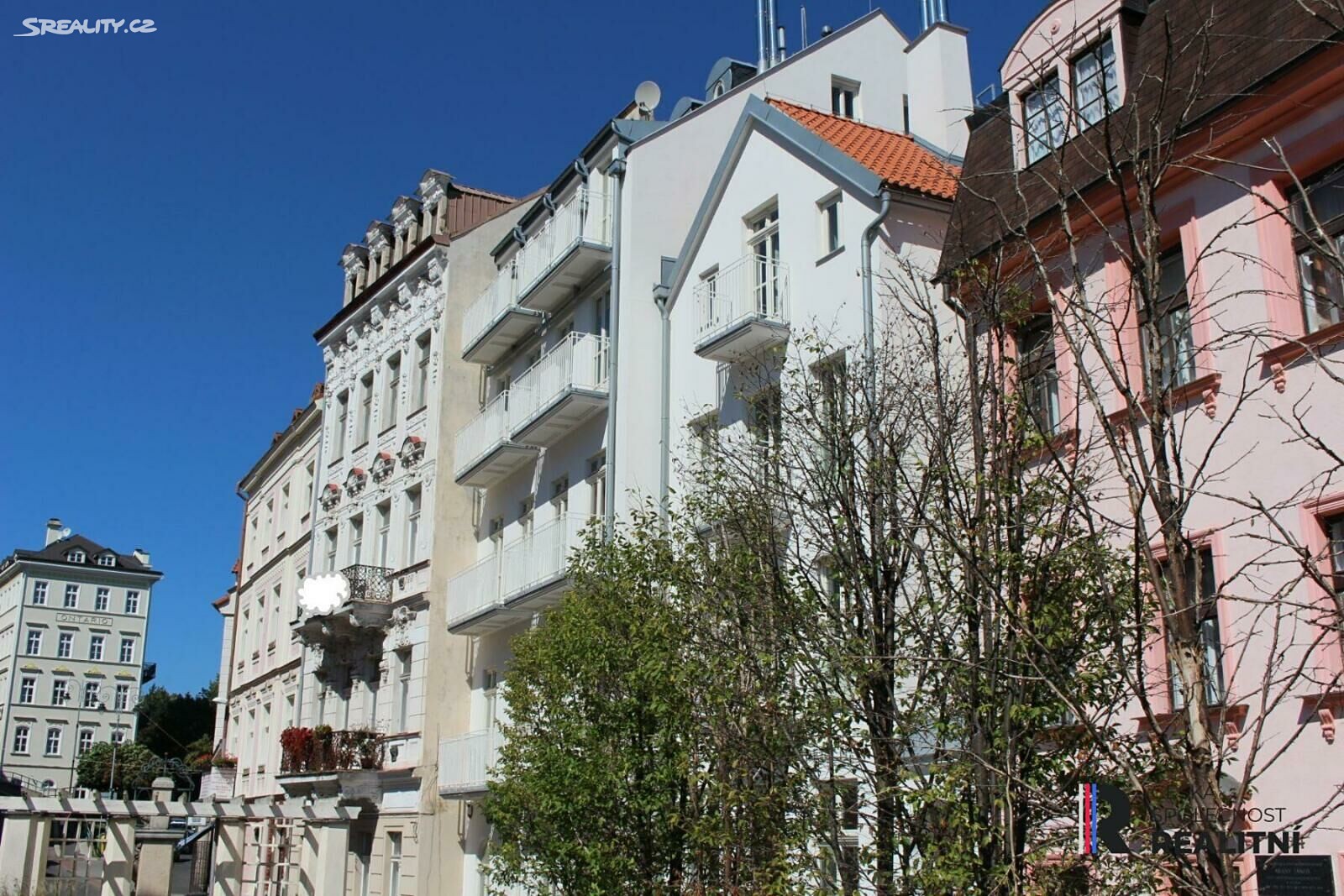 Pronájem bytu 1+1 25 m², Zámecký vrch, Karlovy Vary