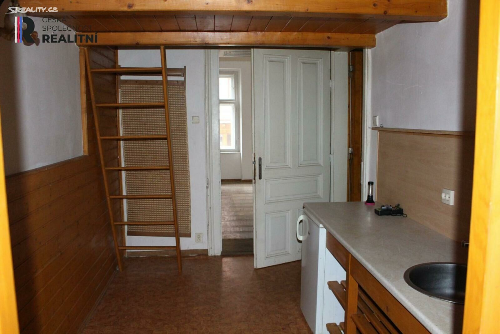 Pronájem bytu 1+1 33 m², Zámecký vrch, Karlovy Vary