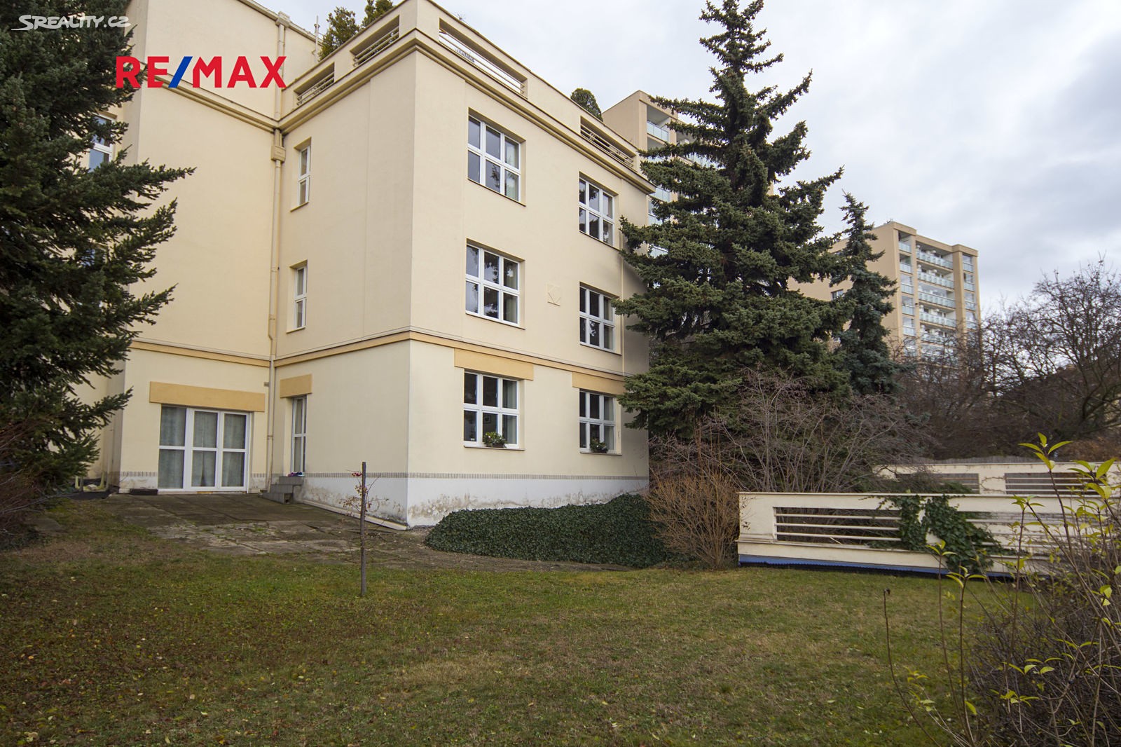 Pronájem bytu 5+1 214 m² (Mezonet), Sinkulova, Praha 4 - Podolí