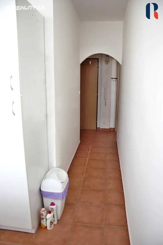 Pronájem bytu 1+1 43 m², Otradovická, Praha 4 - Kamýk