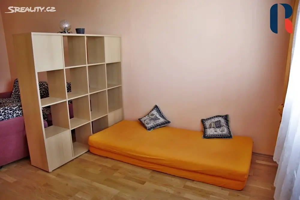 Pronájem bytu 1+1 43 m², Otradovická, Praha 4 - Kamýk
