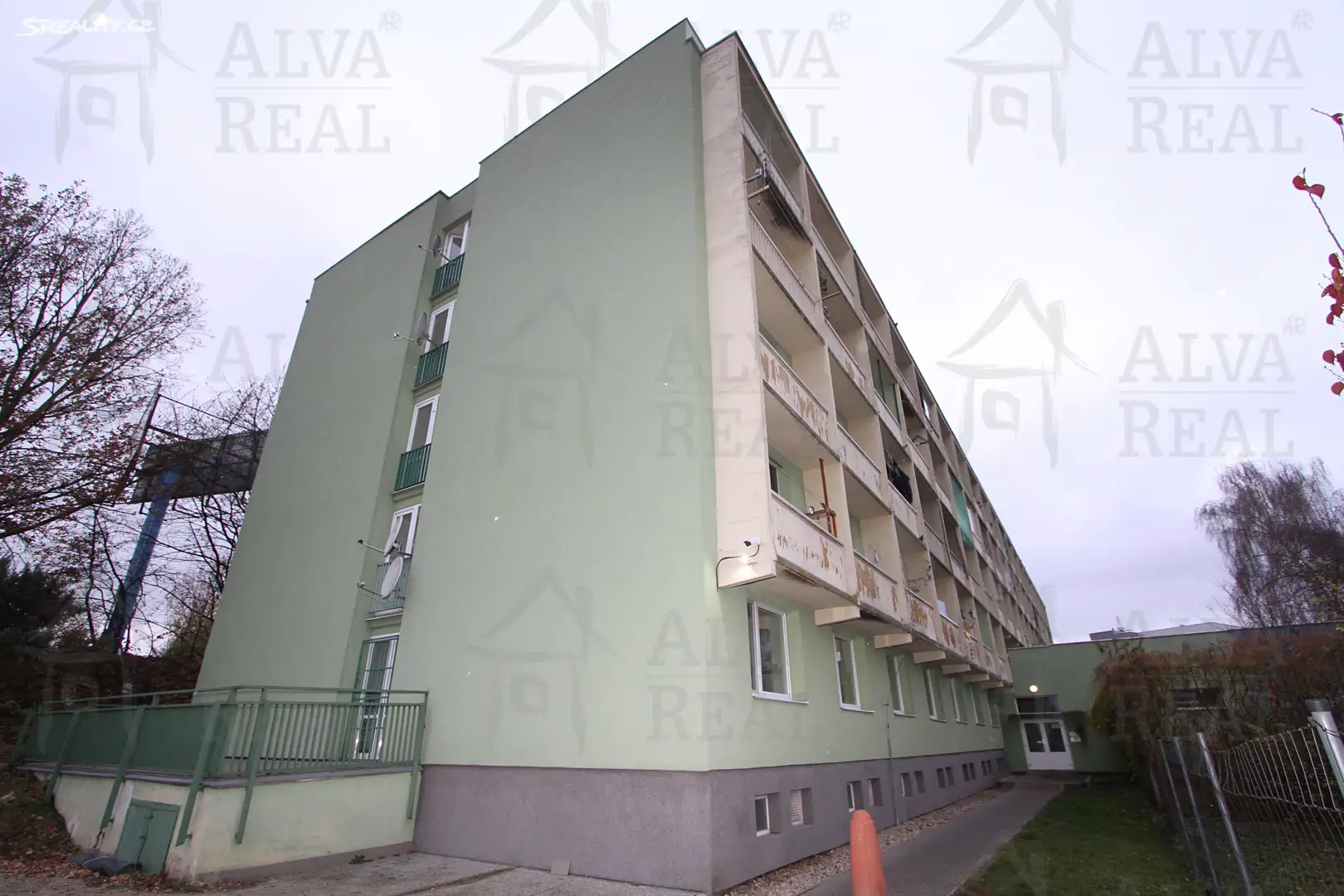 Pronájem bytu 1+kk 23 m², Jedovnická, Brno - Líšeň
