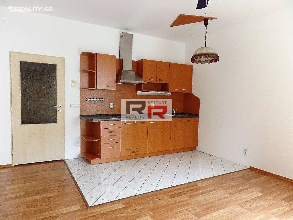 Pronájem bytu 1+kk 29 m², Fischerova, Olomouc - Nové Sady