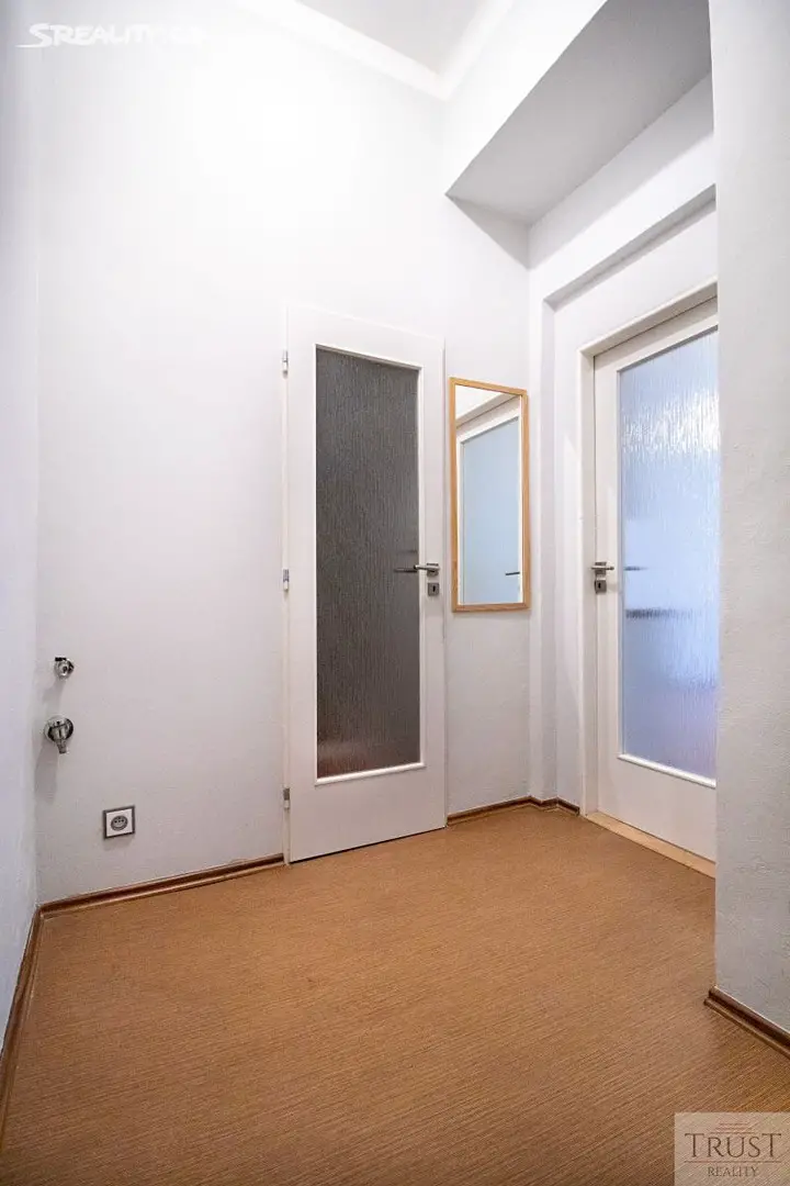 Pronájem bytu 1+kk 25 m², Oldřichova, Praha 2 - Nusle