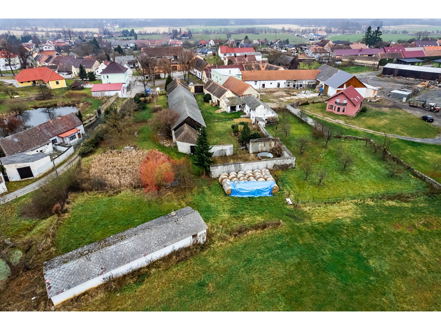 Prodej  zemědělské usedlosti 1 612 m², pozemek 8 946 m², Heřmaň, okres Písek