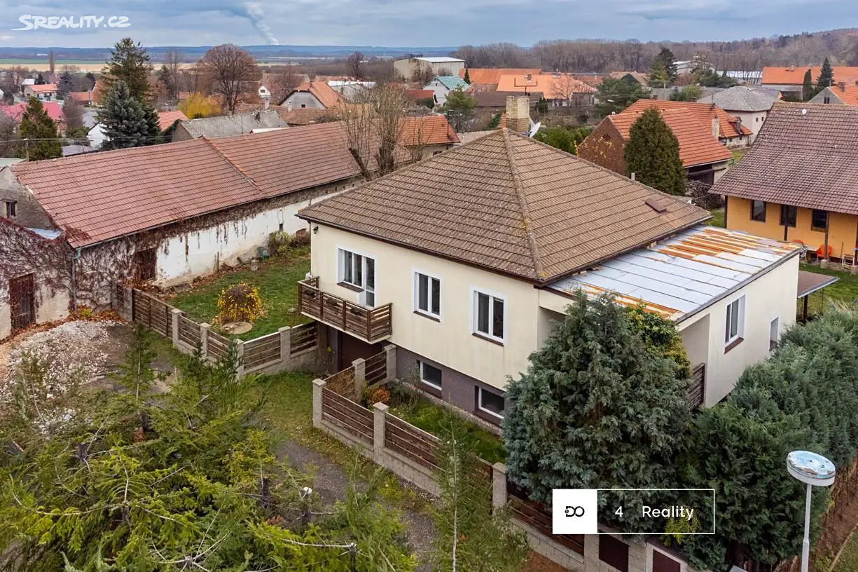 Prodej  rodinného domu 211 m², pozemek 748 m², Libenice, okres Kolín