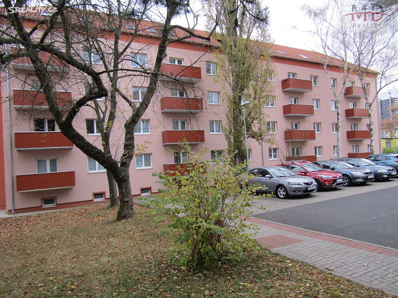 Pronájem bytu 1+kk 38 m², Jaroslava Seiferta, Most