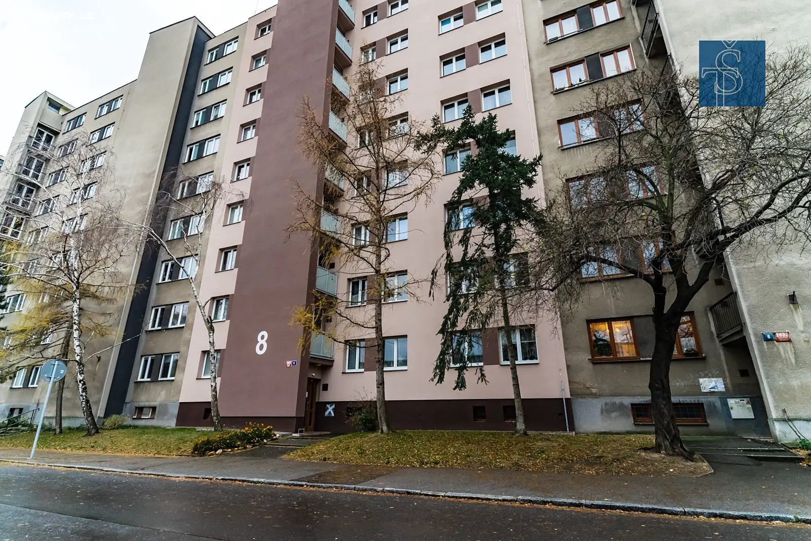 Pronájem bytu 1+kk 29 m², Bělčická, Praha 4 - Záběhlice