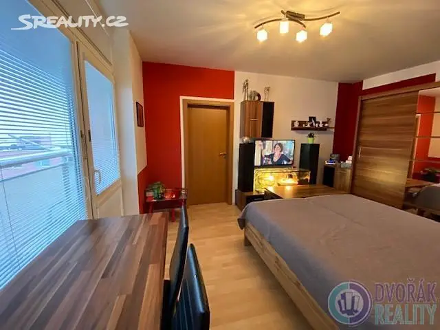 Prodej bytu 2+kk 44 m², Spojenců, Třebíč - Borovina