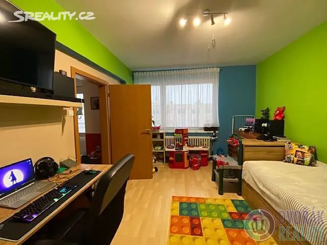 Prodej bytu 2+kk 44 m², Spojenců, Třebíč - Borovina