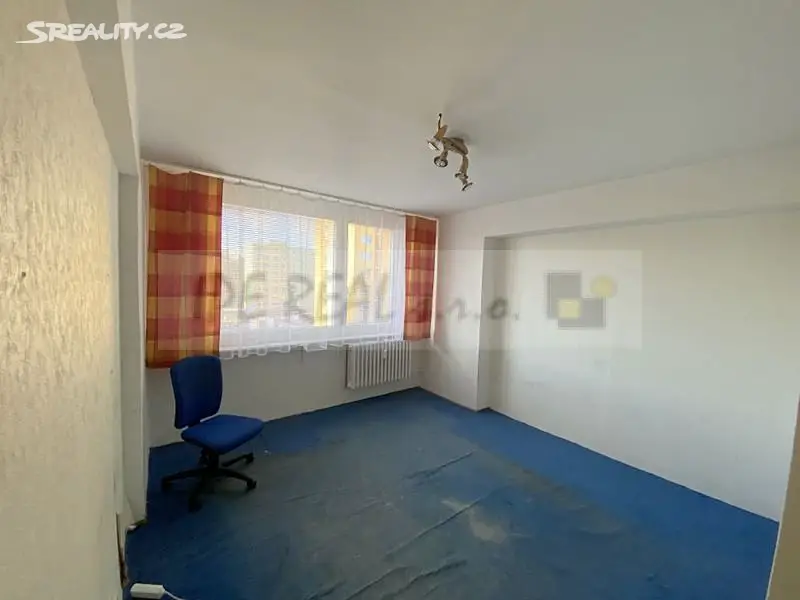 Prodej bytu 4+1 78 m², Hřebečská, Kladno - Kročehlavy