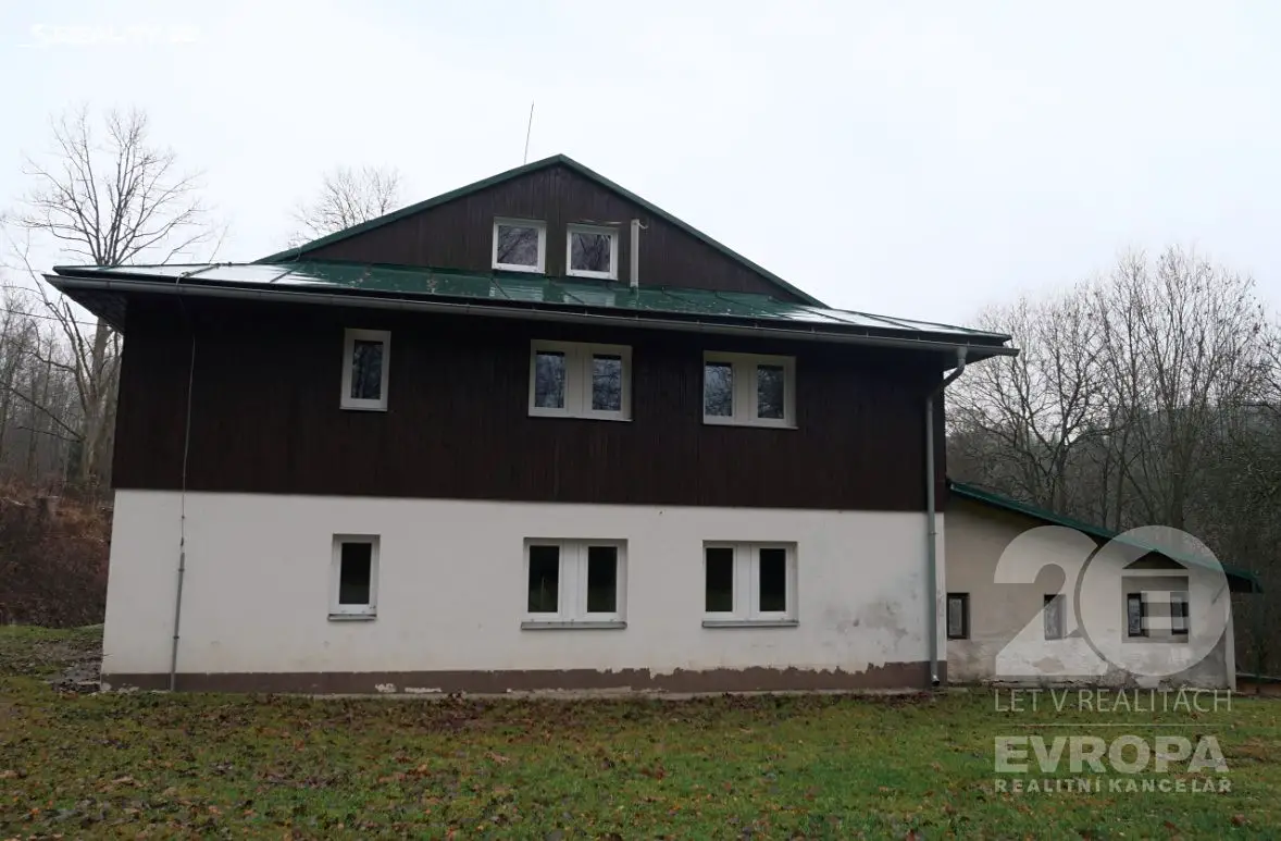 Prodej  chaty 558 m², pozemek 3 552 m², Zdobnice, okres Rychnov nad Kněžnou