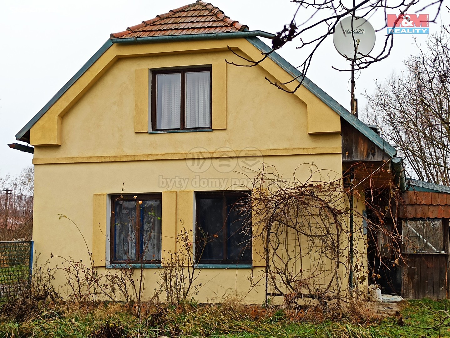 Prodej  rodinného domu 230 m², pozemek 2 419 m², Uhlířská Lhota, okres Kolín