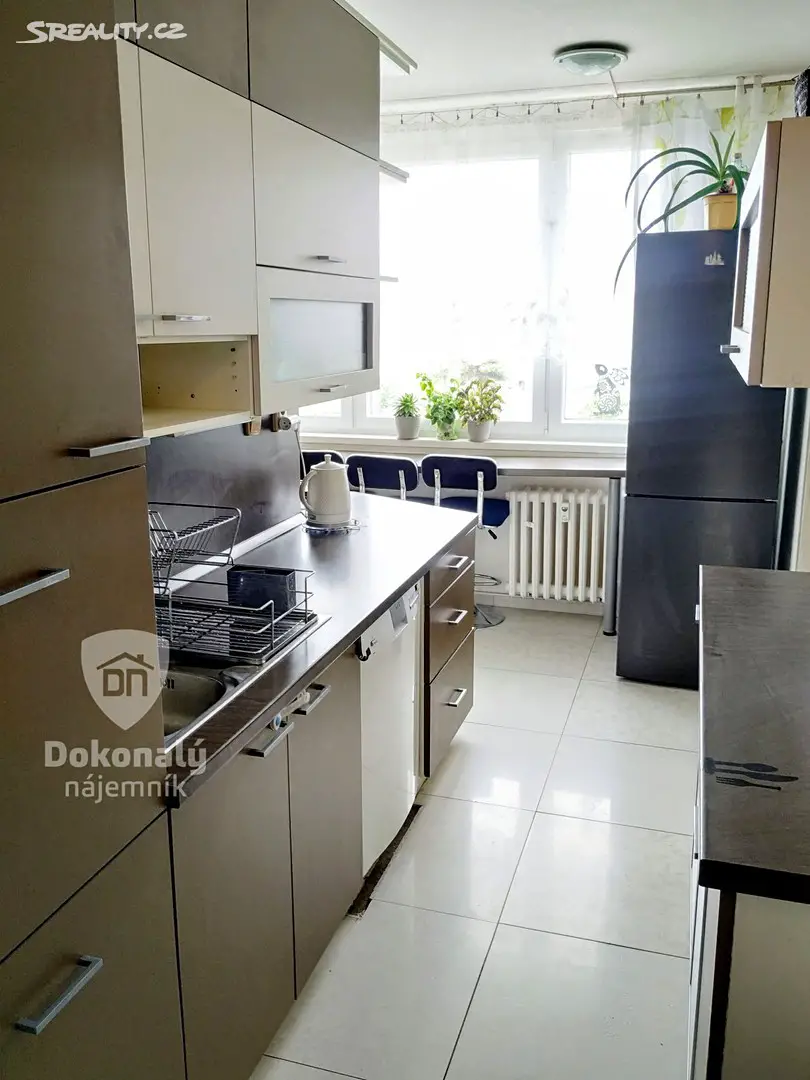 Pronájem bytu 4+1 86 m², Lábkova, Plzeň - Skvrňany