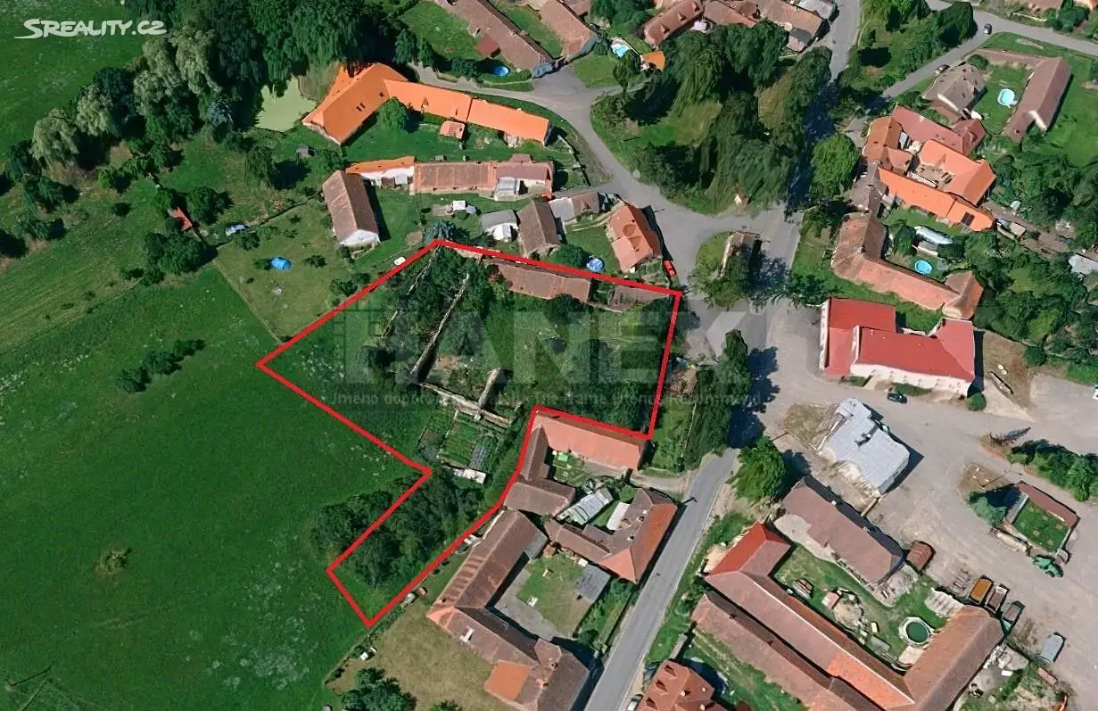 Prodej  pozemku 4 390 m², Záhoří, okres Písek