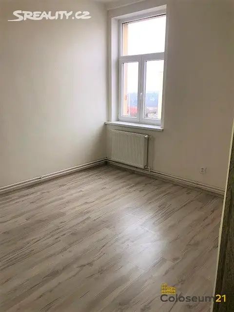 Pronájem bytu 3+1 90 m², Kleinerova, Kladno
