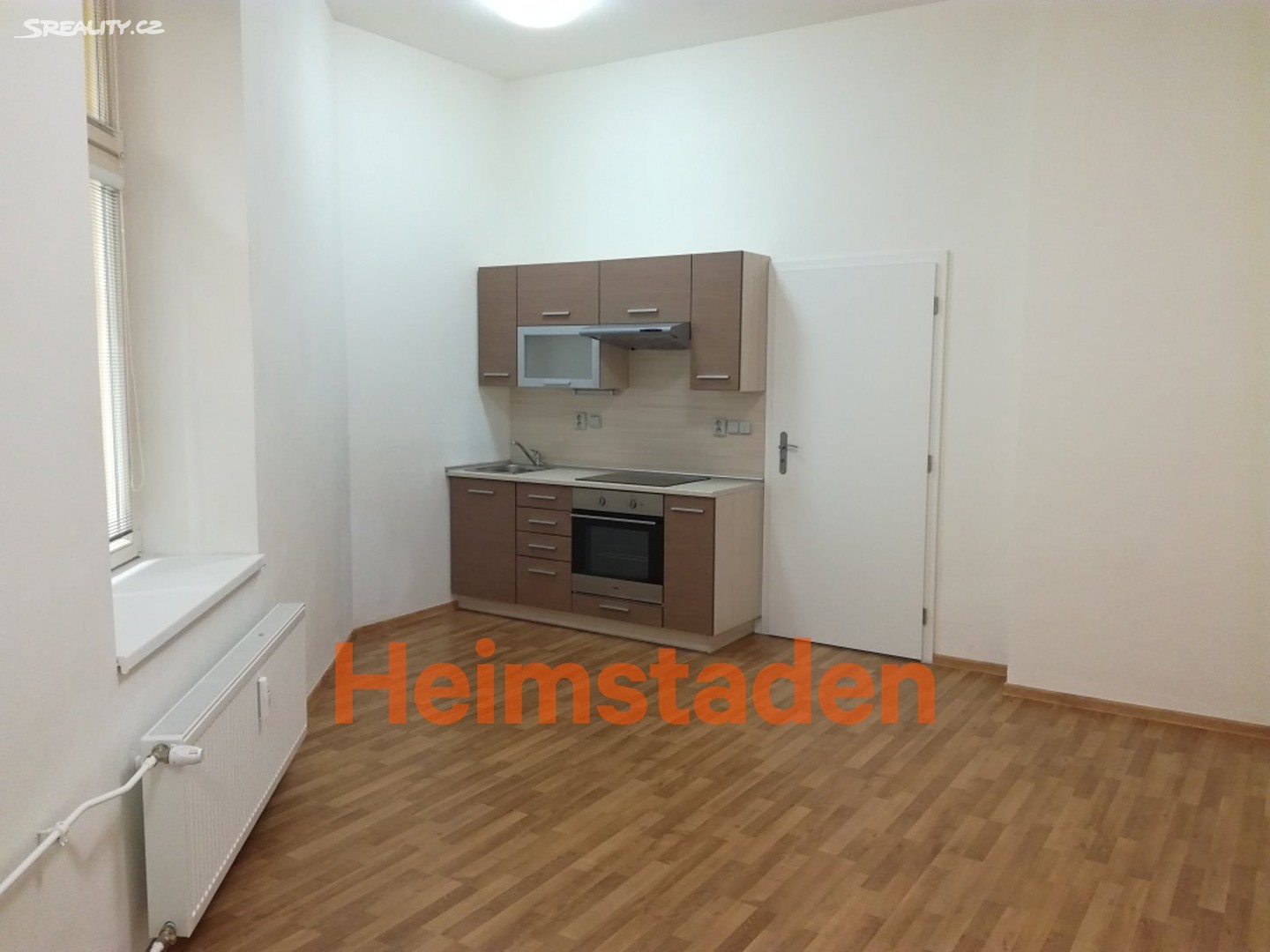 Pronájem bytu 1+kk 32 m², Přívozská, Ostrava - Moravská Ostrava