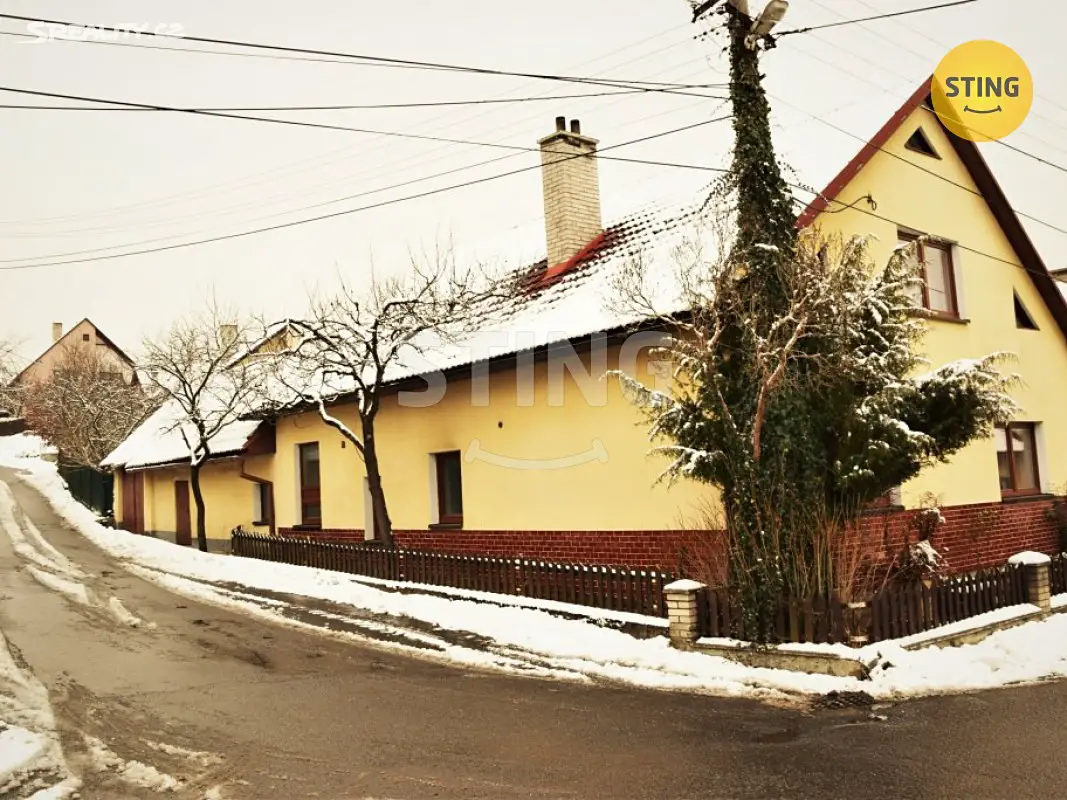 Prodej  rodinného domu 240 m², pozemek 611 m², Vysoké Pole, okres Zlín