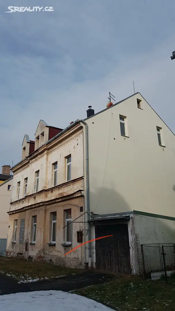 Prodej bytu 3+1 89 m², Na Průhoně, Karlovy Vary - Dvory
