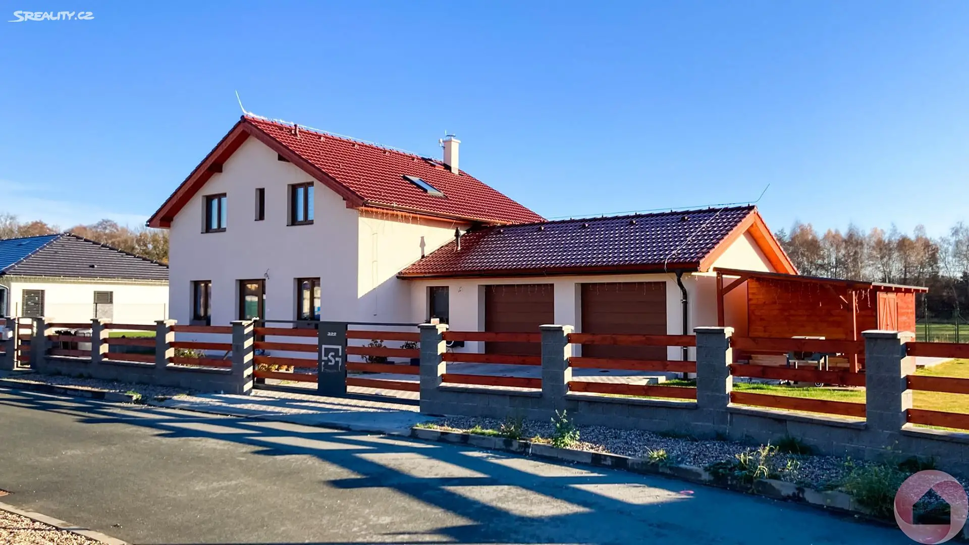 Prodej  rodinného domu 202 m², pozemek 1 009 m², Černá u Bohdanče, okres Pardubice