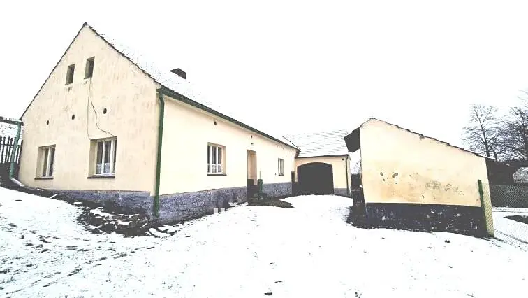 Prodej  rodinného domu 130 m², pozemek 2 582 m², Daleké Dušníky, okres Příbram