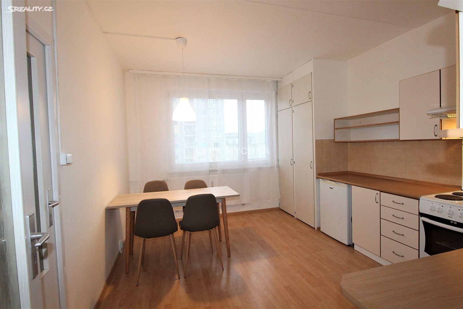 Pronájem bytu 1+1 35 m², Mirotická, Praha 4 - Lhotka