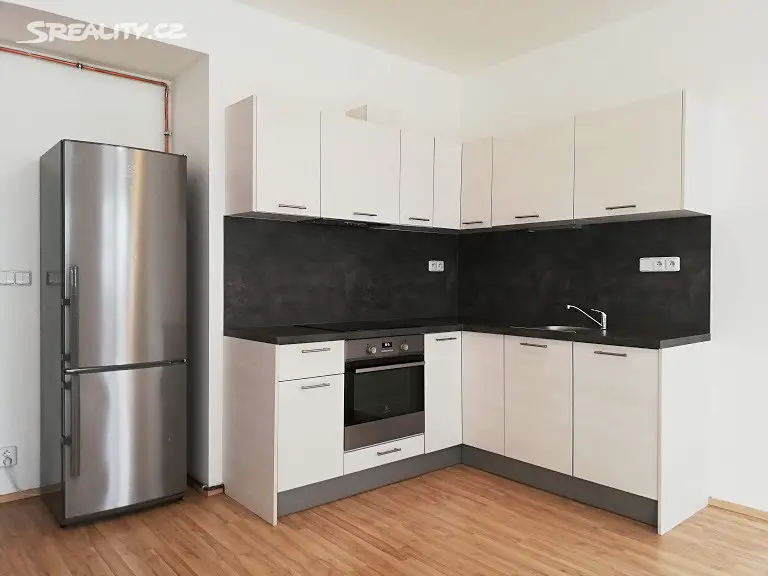 Pronájem bytu 2+kk 68 m², Černokostelecká, Praha 10 - Strašnice