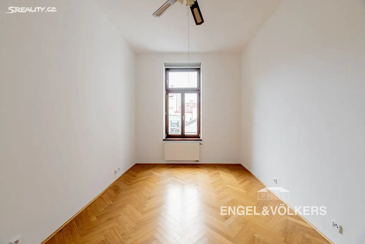 Pronájem bytu 3+1 119 m², Janáčkovo nábřeží, Praha 5 - Smíchov