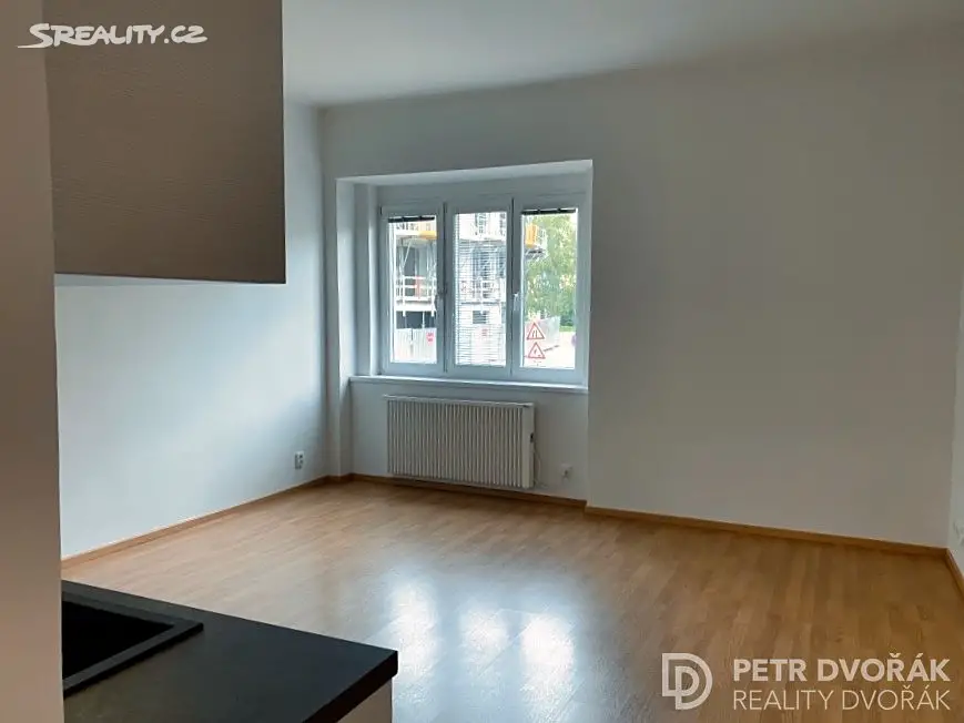 Prodej bytu 1+kk 32 m², Hodonínská, Praha 4 - Michle