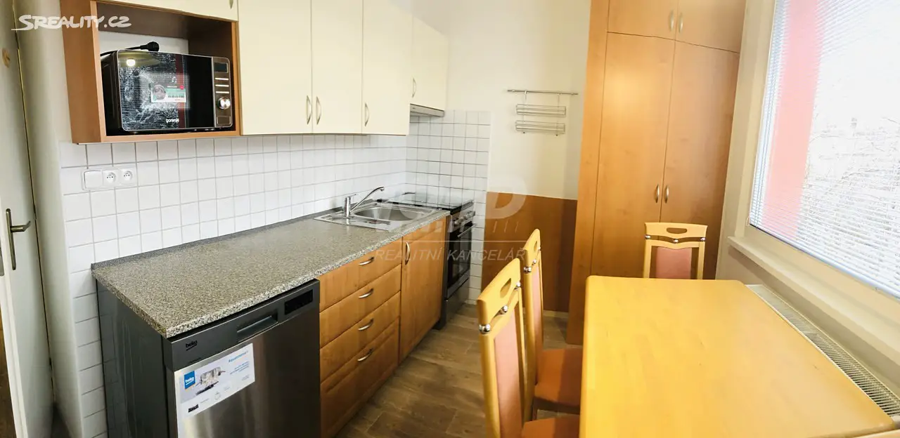 Pronájem bytu 2+1 70 m², K Sokolovně, Hradec Králové - Věkoše