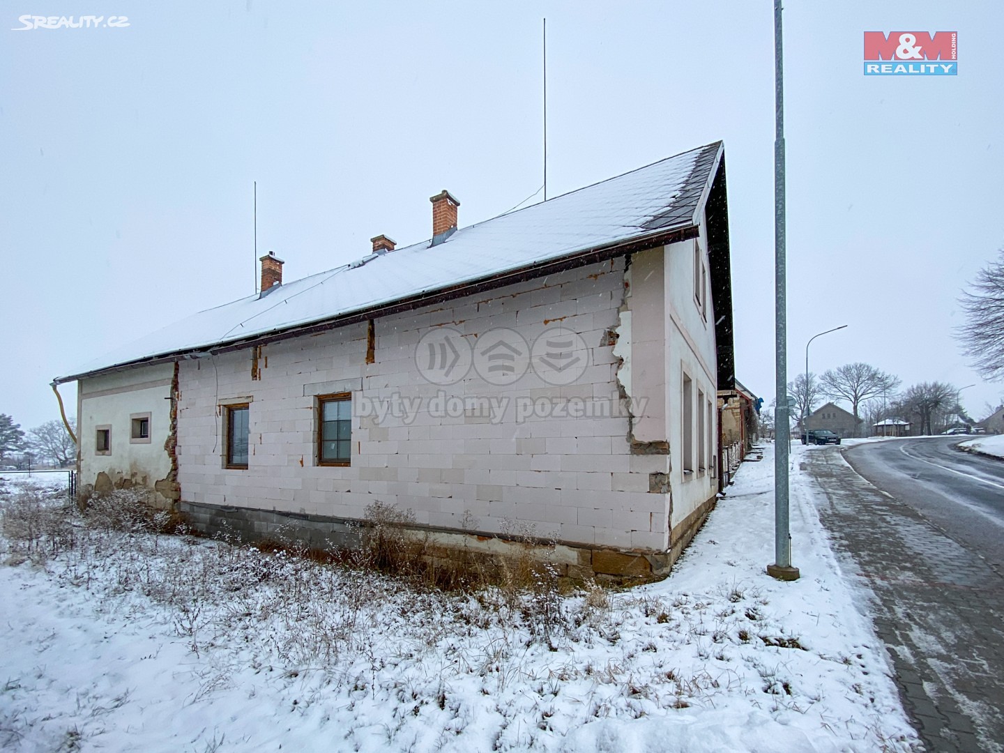 Prodej  rodinného domu 200 m², pozemek 2 402 m², Stračov, okres Hradec Králové
