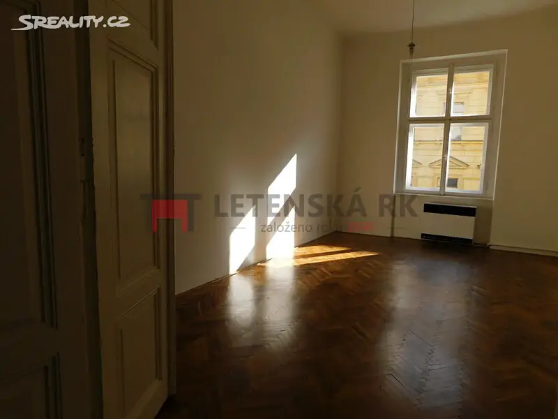 Pronájem bytu 2+kk 55 m², Na Valentince, Praha 5 - Smíchov